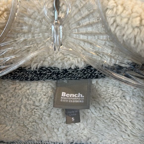 Bench super soft sherpa lined zip front jacket coat Womens S  EUC - Picture 9 of 11